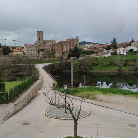 Ferienwohnung Puente Viejo De Buitrago Casa Enebro Buitrago del Lozoya Exterior foto